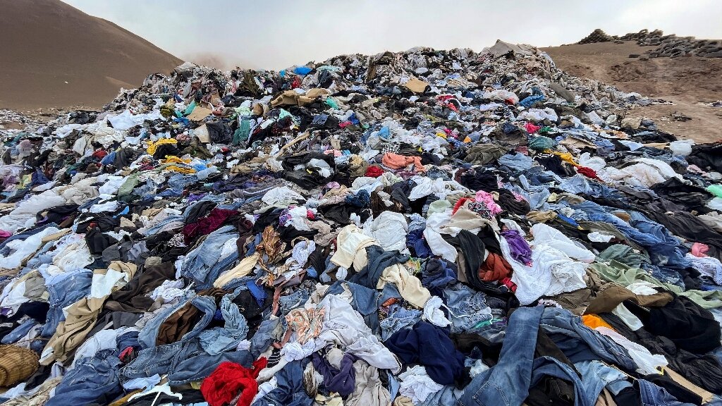 piles-of-used-clothes