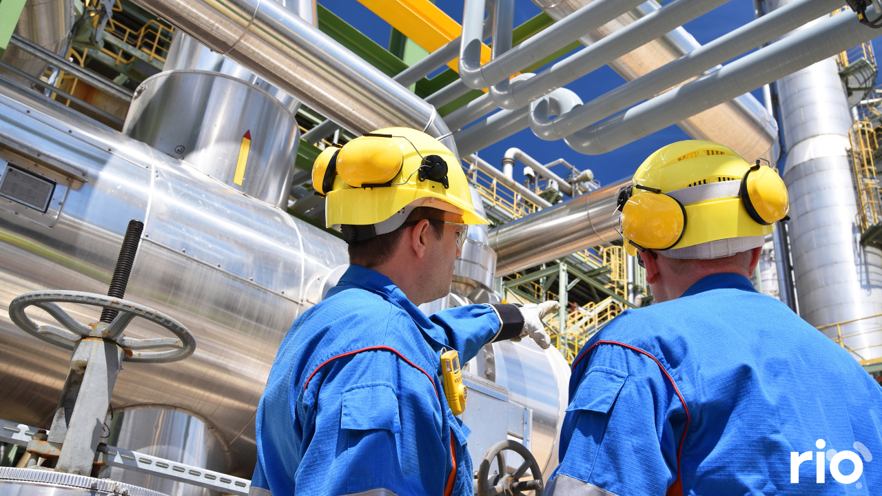 Navigating Emerging Sustainability Disclosure Requirements: A Guide for Oil and Gas Professionals Navigating Emerging Sustainability Disclosure Requirements: A Guide for Oil and Gas Professionals